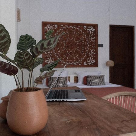 Clics Coliving & Coworking Otel Dikwella Dış mekan fotoğraf