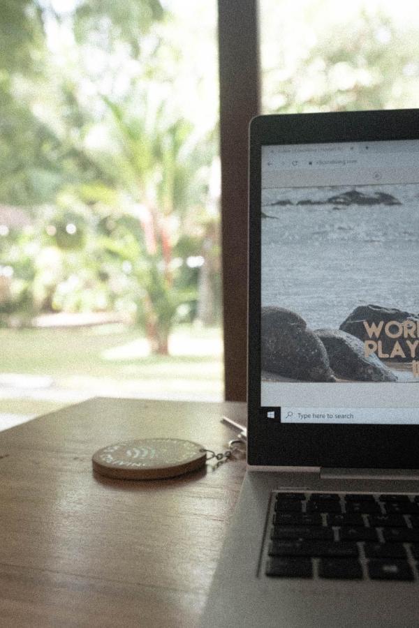 Clics Coliving & Coworking Otel Dikwella Dış mekan fotoğraf